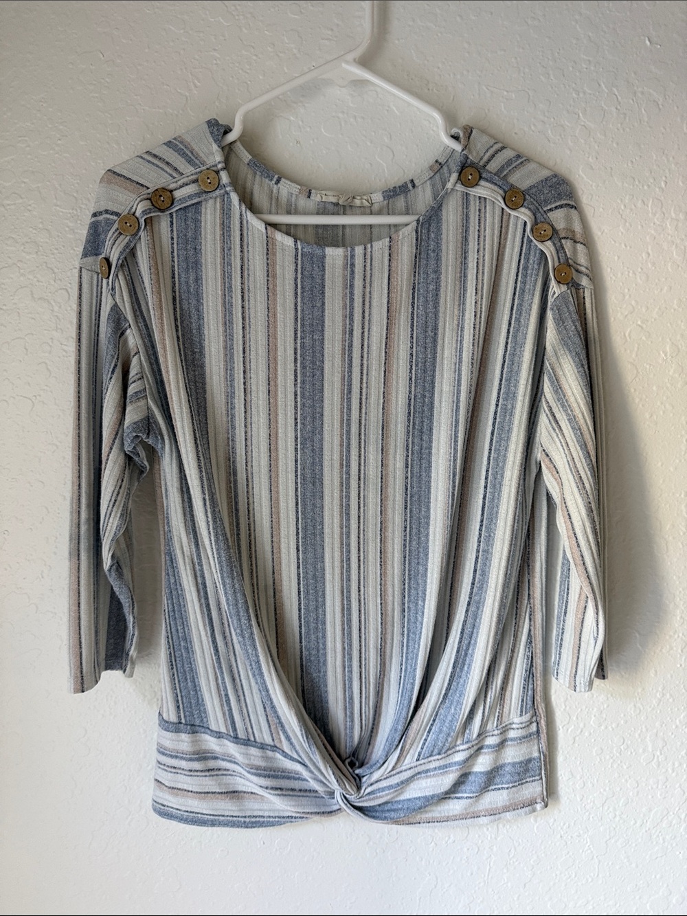 ABOVE & BEYOND Striped Button-Shoulder Knit Top in Blue and Cream Size Medium